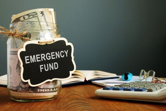 Balancing Emergency Fund and Investment Goals: Finding Financial Stability